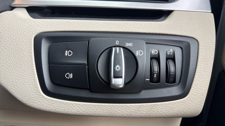 BMW X1 sDrive 18i Sport 5dr Petrol Estate